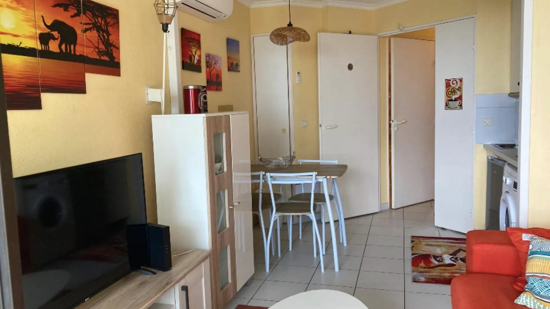Pretty Studio With Garden Close To The Sea Cannes 0*,  France